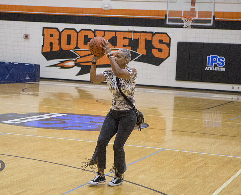 An alum shoots...