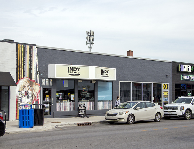 Random Rippling - Indy CD and Vinyl 808 Grand Re-Opening