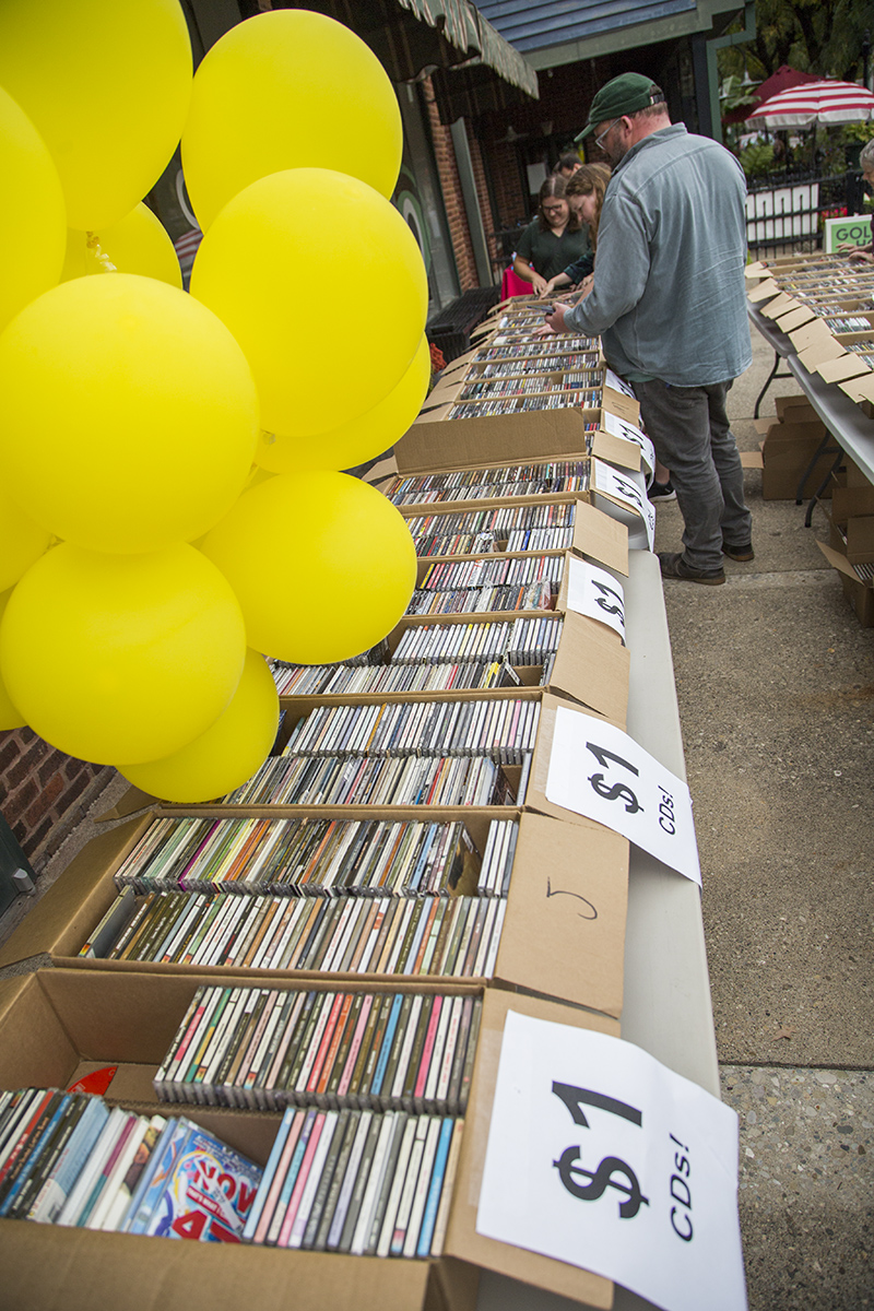 Random Rippling - LUNA Sidewalk Sale
