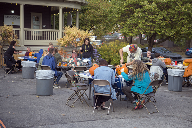 Random Rippling - BR Brewpub Pumpkin Carving
