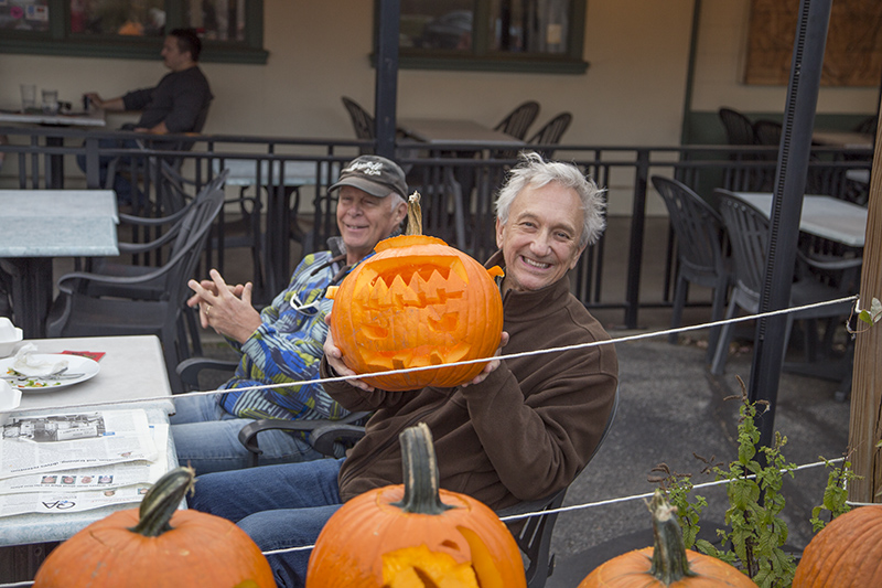 Random Rippling - BR Brewpub Pumpkin Carving