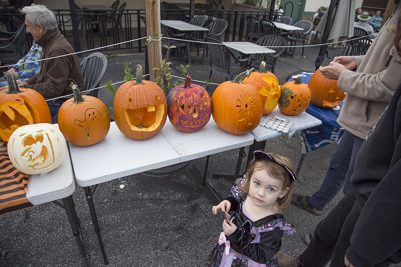 Random Rippling - BR Brewpub Pumpkin Carving