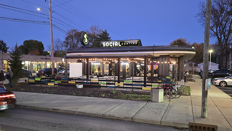 Random Rippling - Social Cantina opens