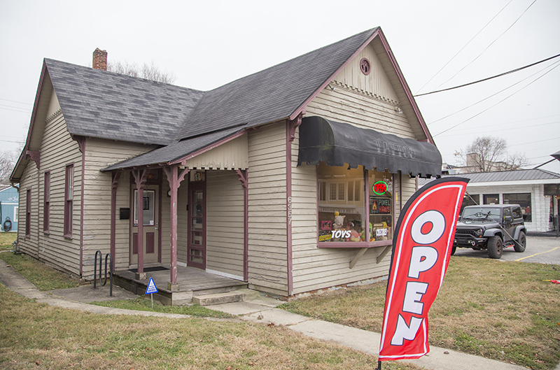 Random Rippling - Pixel Haus opens