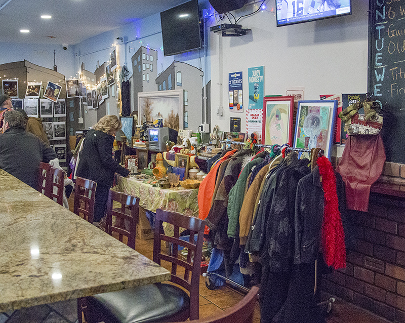 Random Rippling - Art Mart at the Cat