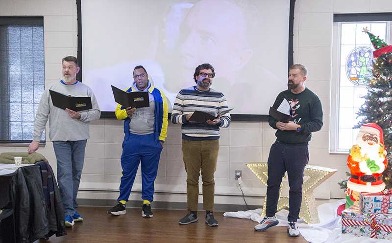 Random Rippling - Buddy the Elf at St. Paul's