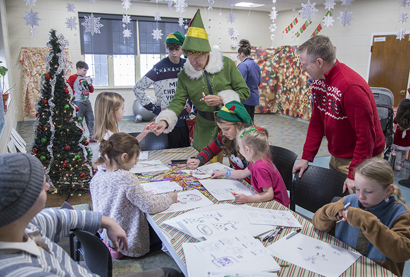 Random Rippling - Buddy the Elf at St. Paul's