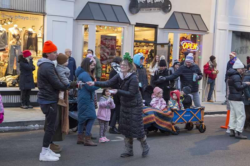 Random Rippling - Broad Ripple Lights Up