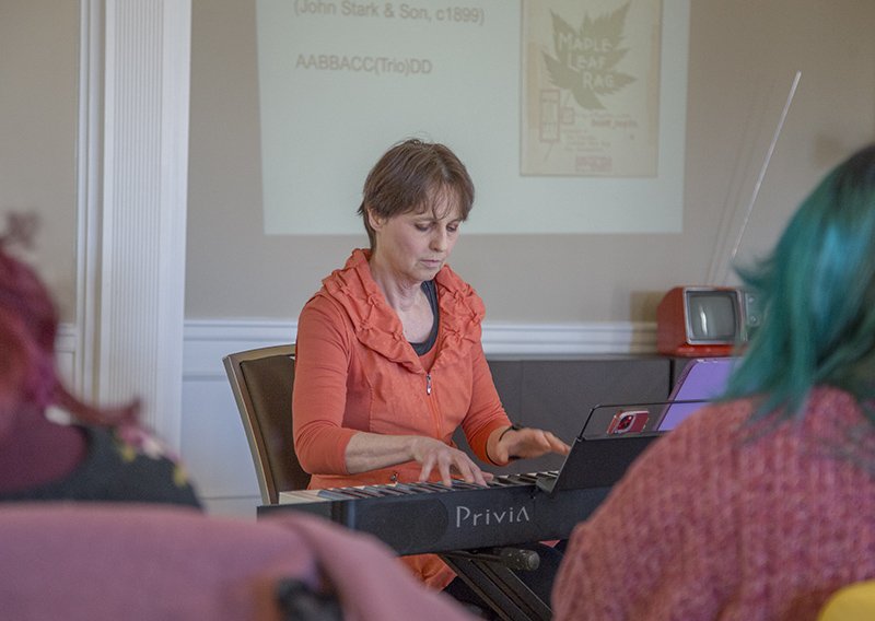 Random Rippling - Ragtime presentation at IHMP