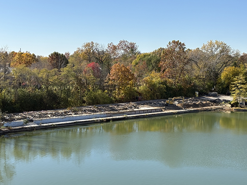 The building gone from the south end of the lake.
