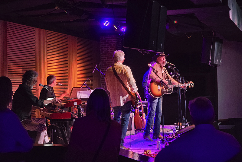 Random Rippling - Tad Armstrong at Turntable