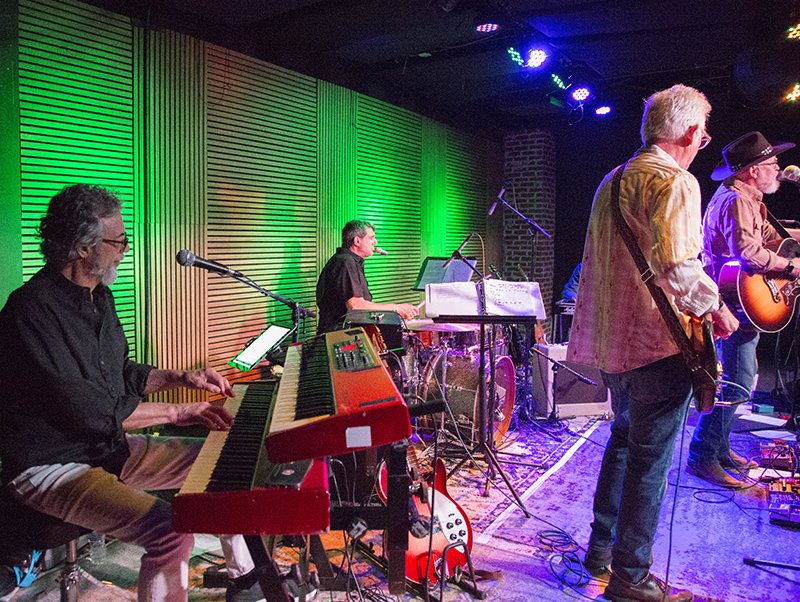 Random Rippling - Tad Armstrong at Turntable