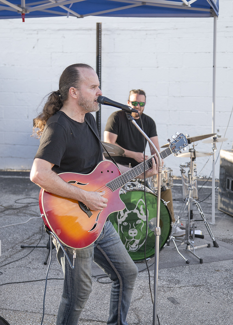 317 BBQ - 6320 Guilford Ave - music by Michael Kelsey