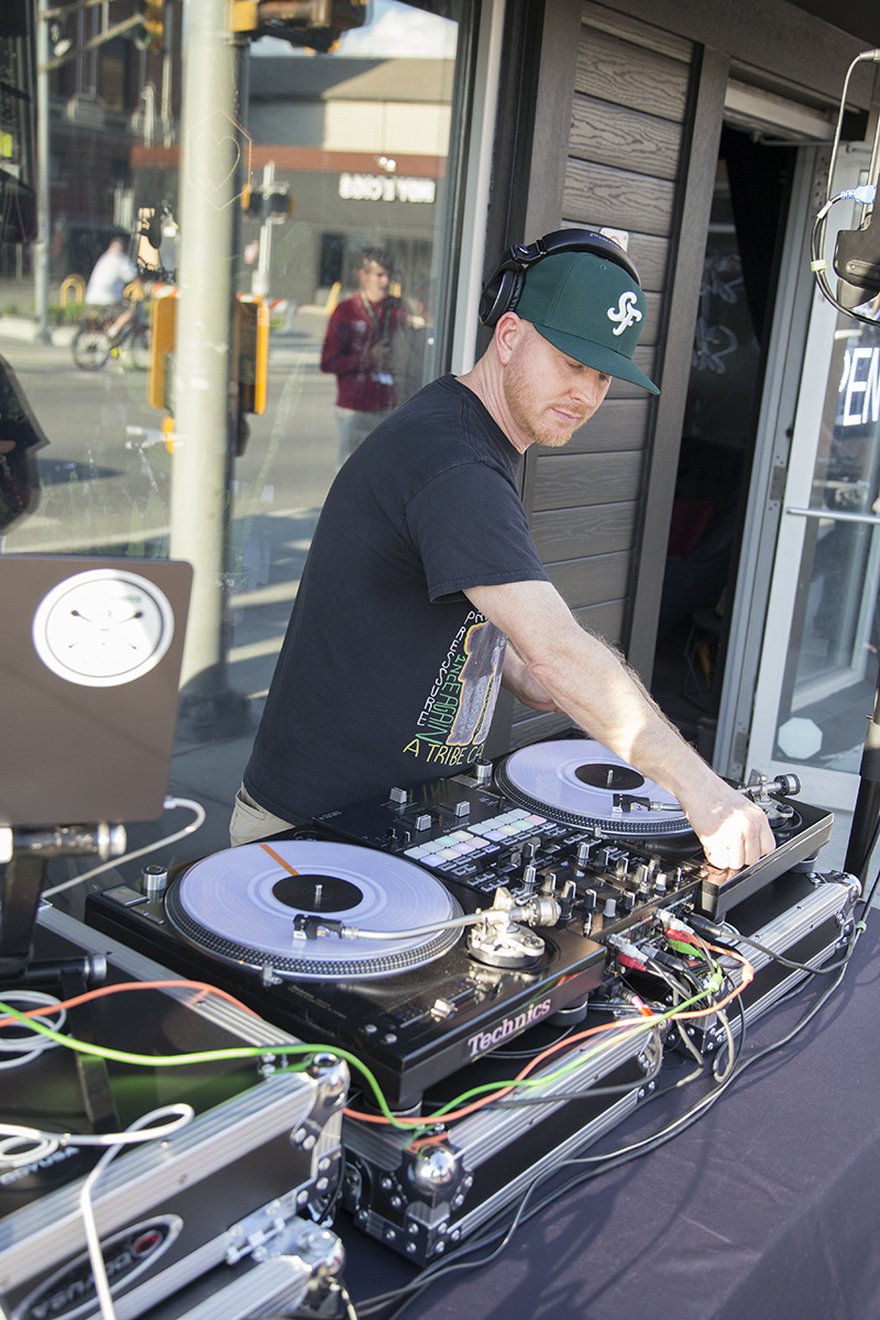 Thieves - 854 Broad Ripple Ave - music by Deckademics