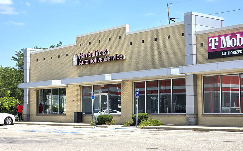 Random Rippling - Harris Tire and Auto is gone