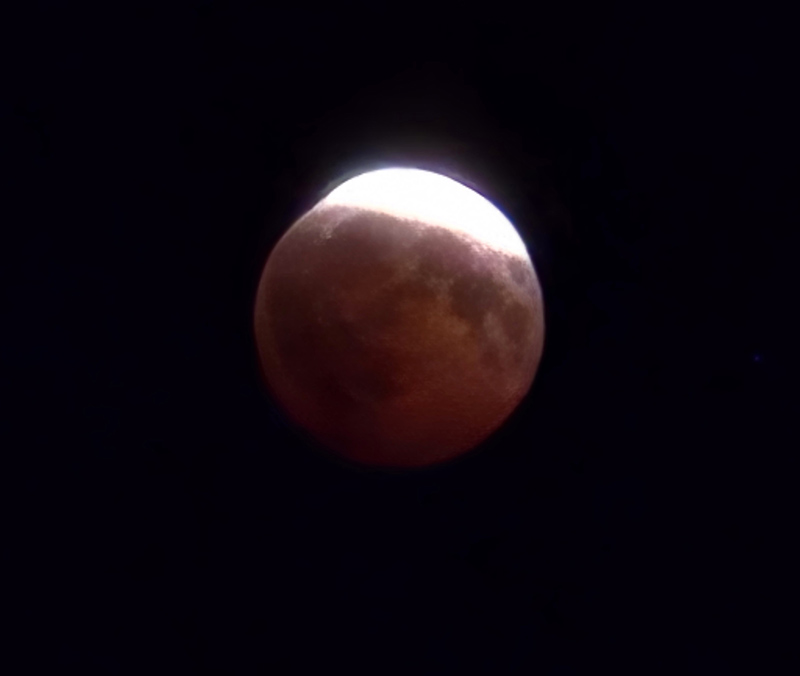 As a reference, I was able to adjust the camera to show what it looked like by looking at the sky.