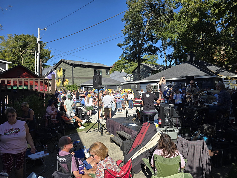 Random Rippling - Flower Alley Revival