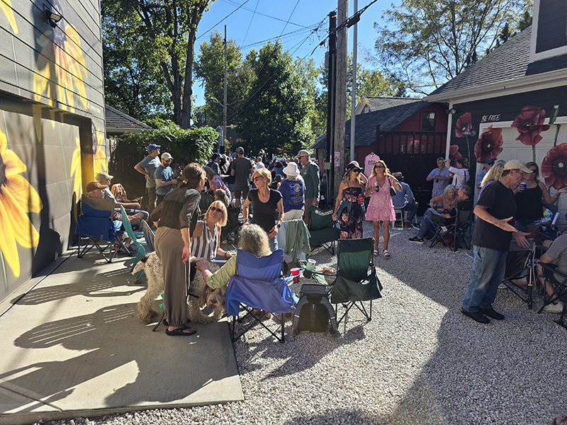 Random Rippling - Flower Alley Revival